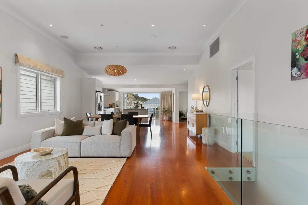 Photos of 8 Kiwi Road