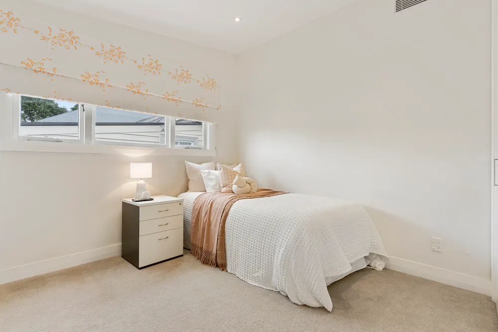Photos of 8 Kiwi Road