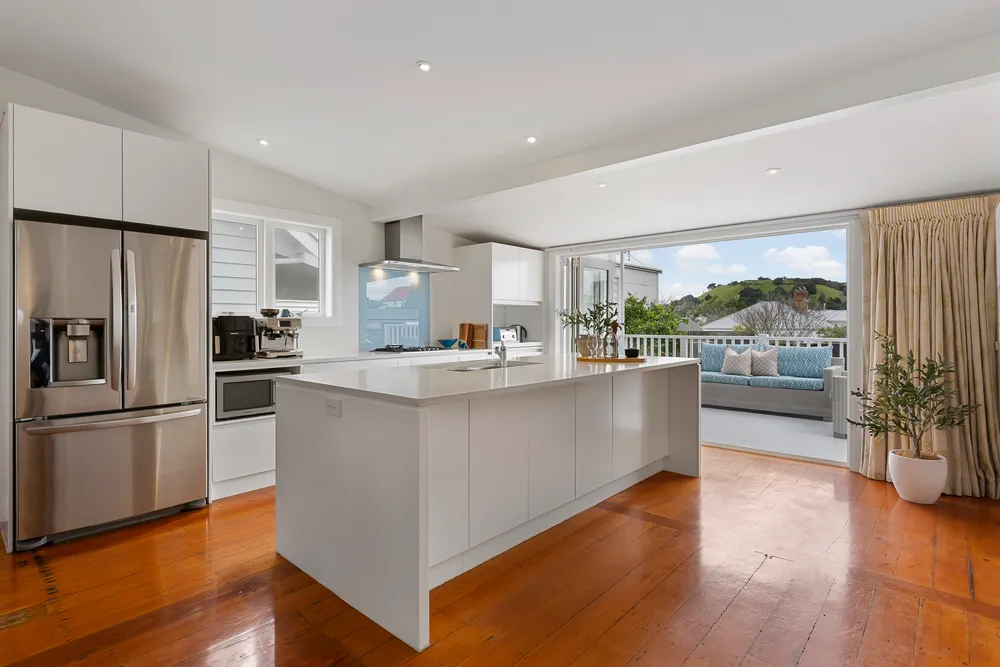 Photos of 8 Kiwi Road
