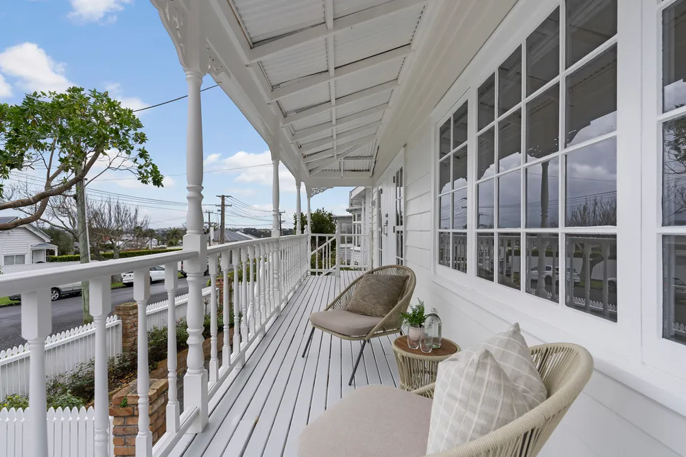Photos of 8 Kiwi Road