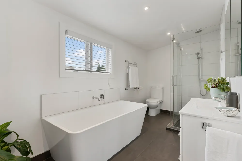 Photos of 8 Kiwi Road