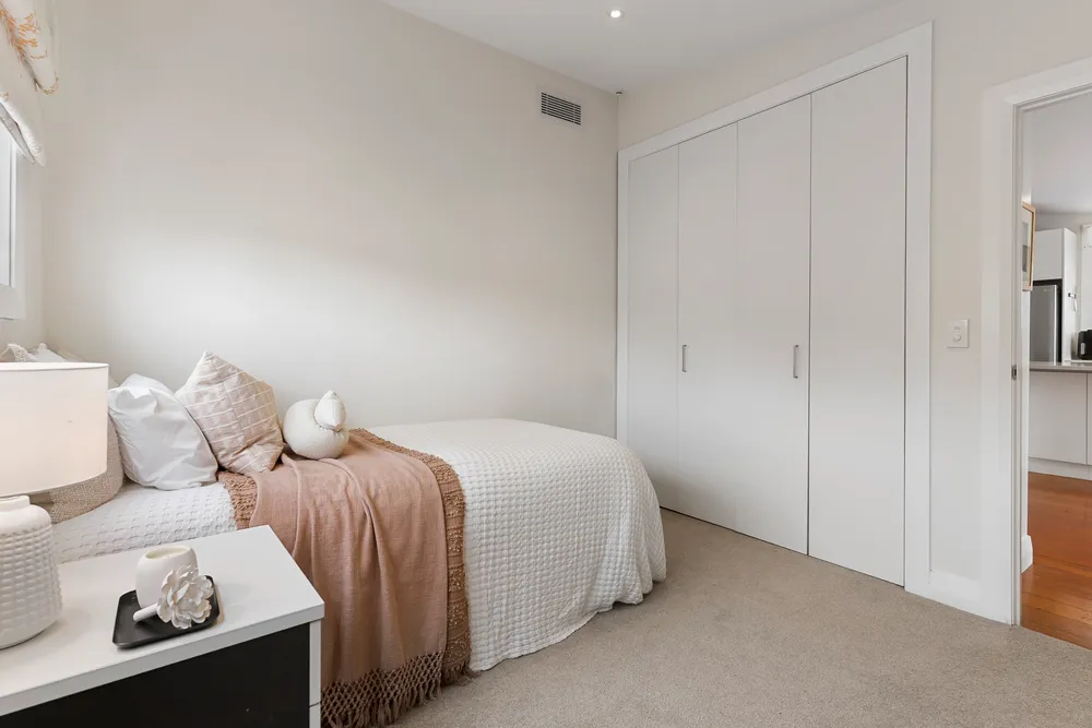 Photos of 8 Kiwi Road