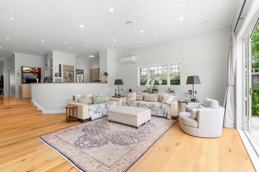 Photos of 13 Gorrie Avenue