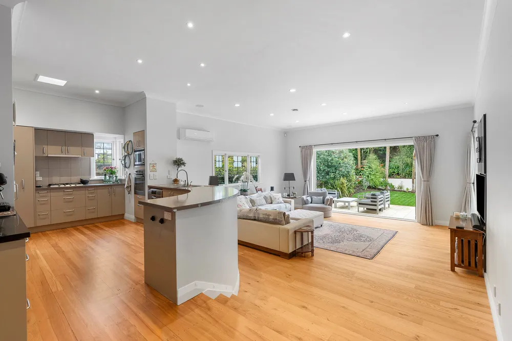 Photos of 13 Gorrie Avenue