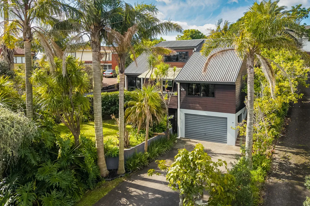 Photos of 39 Waiau Street