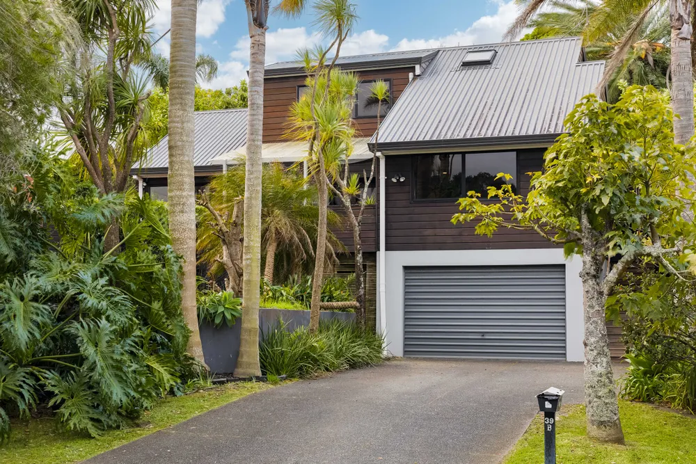 Photos of 39 Waiau Street