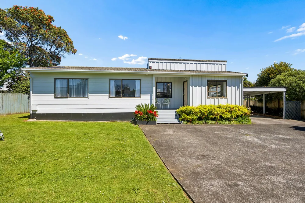 Photos of 16 Ashcroft Avenue