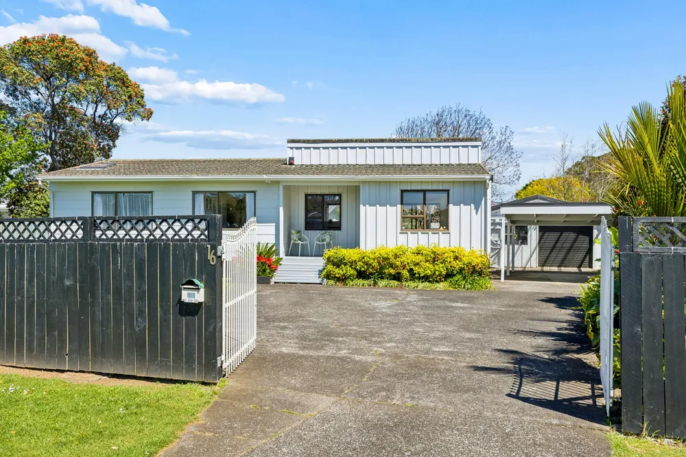 Photos of 16 Ashcroft Avenue