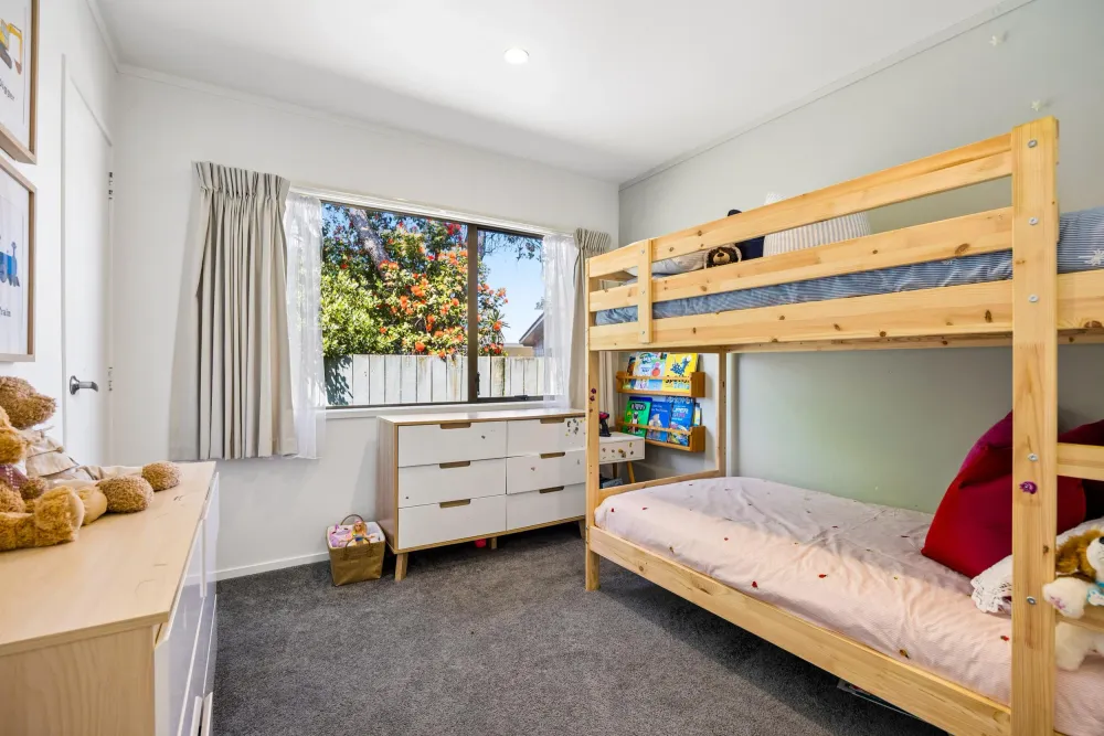 Photos of 16 Ashcroft Avenue