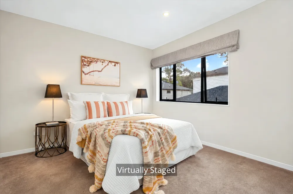 Photos of 19A Northcross Drive