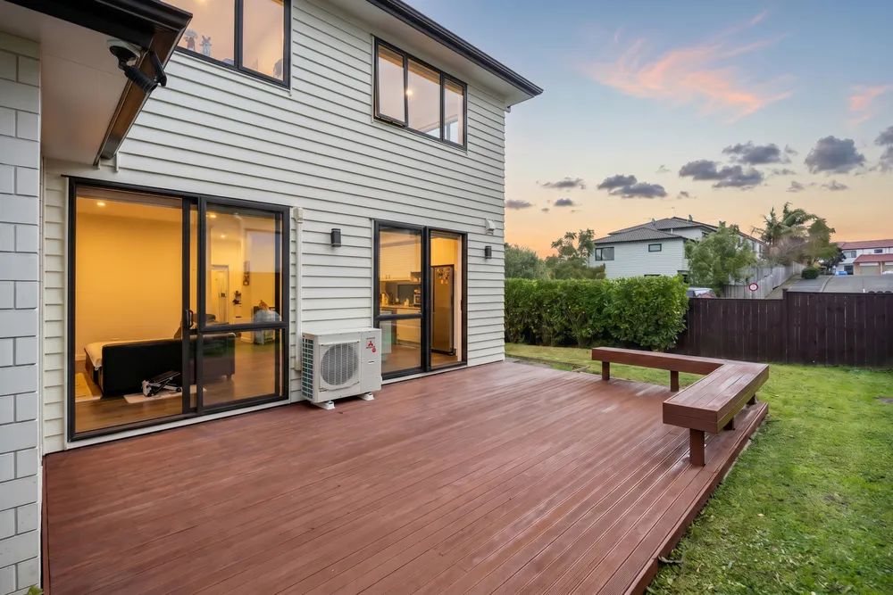 Photos of 19A Northcross Drive