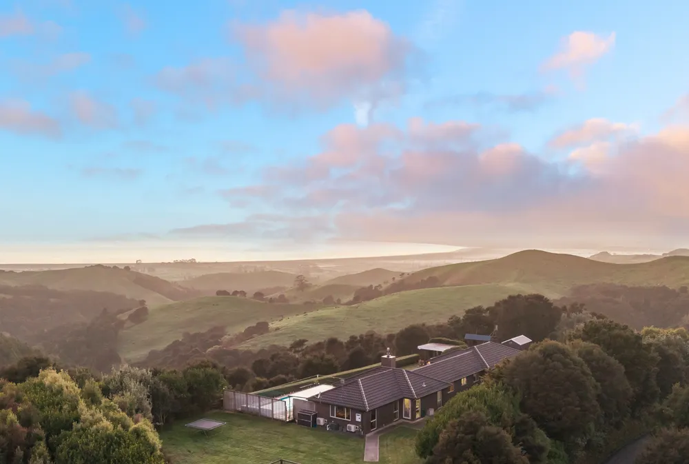 Photos of 119 Rataroa Road