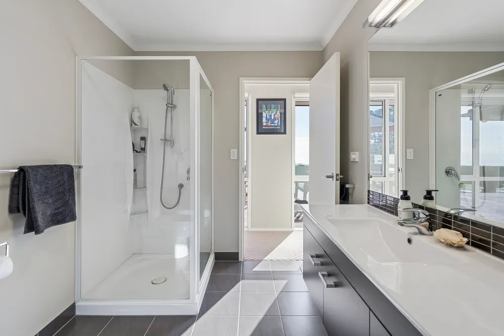 Photos of 119 Rataroa Road
