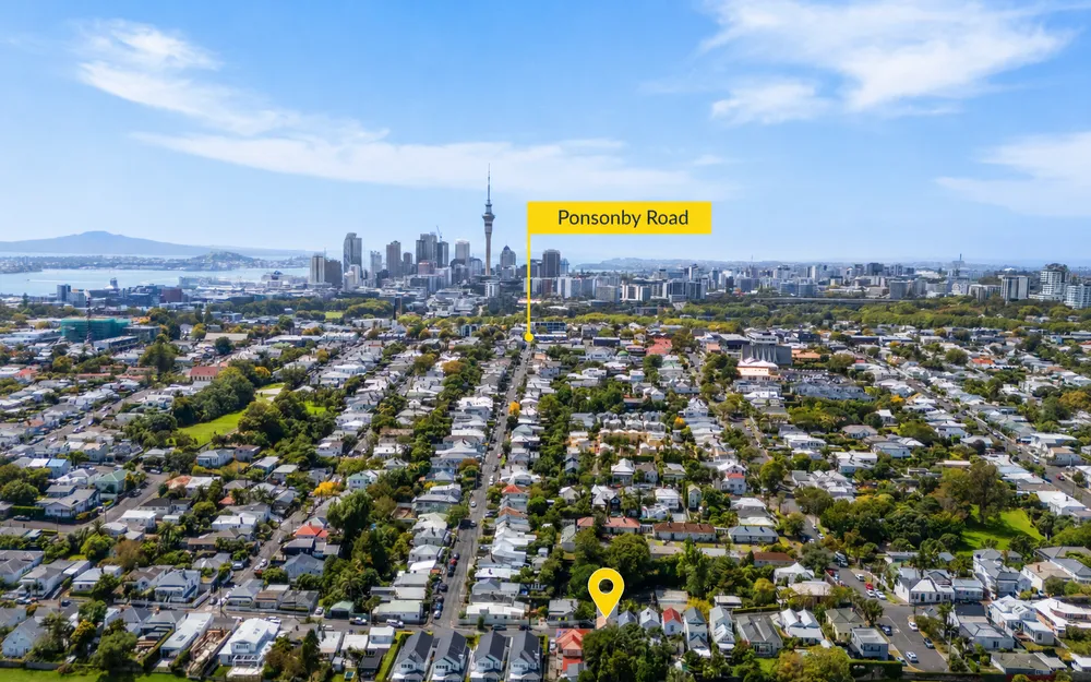 Photos of 127 John Street