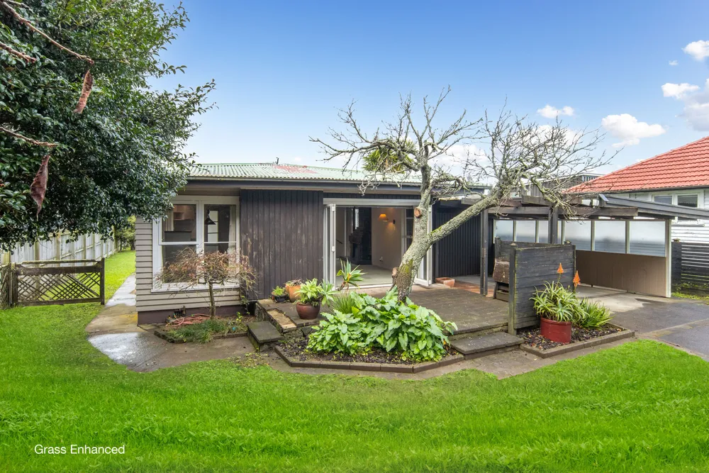 Photos of 67 Maioro Street
