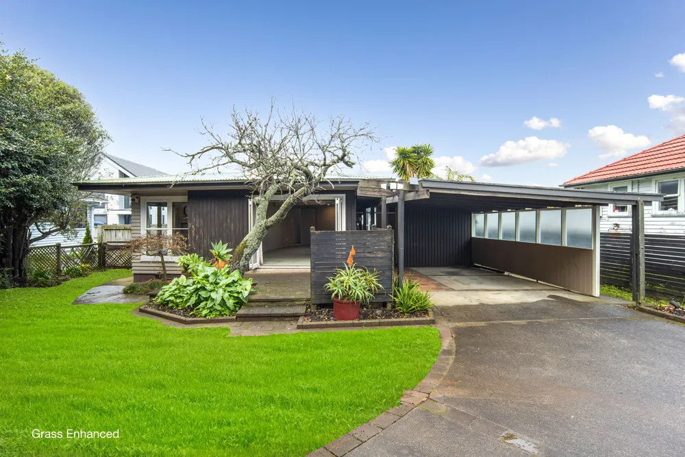 Photos of 67 Maioro Street