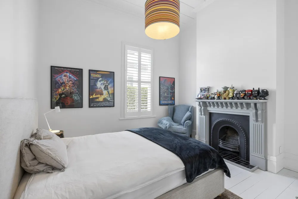 Photos of 25 Ridings Road