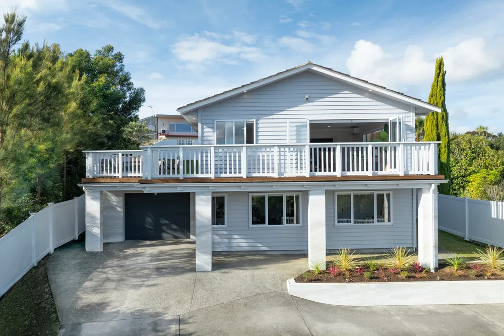 Photos of 106 Captain Scott Road