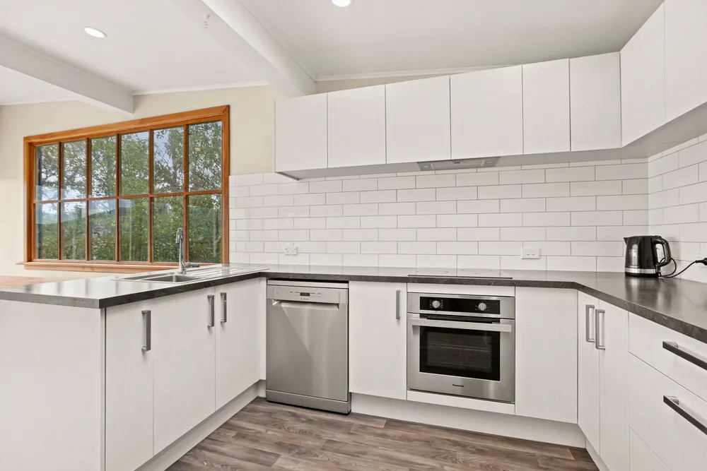 Photos of 8 Bayview Road