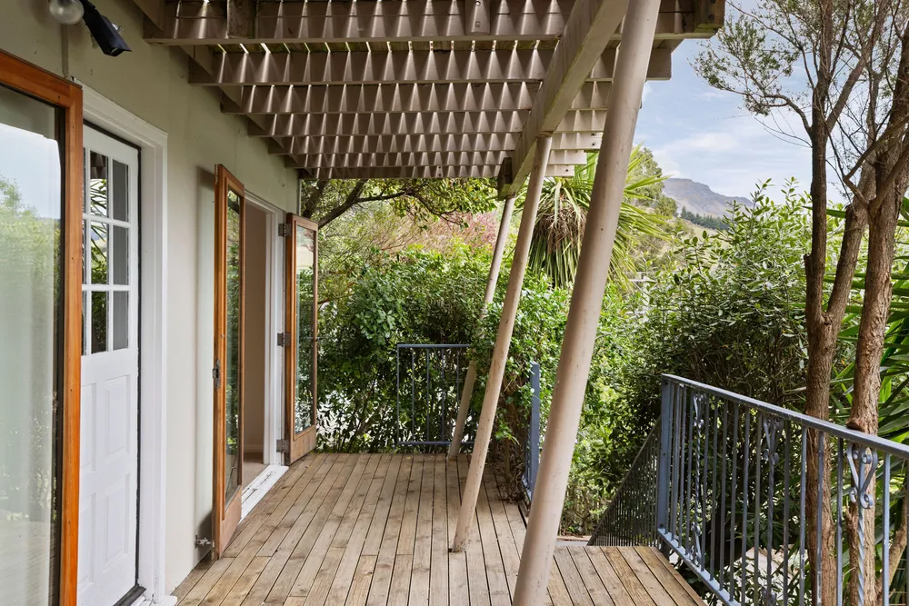 Photos of 8 Bayview Road