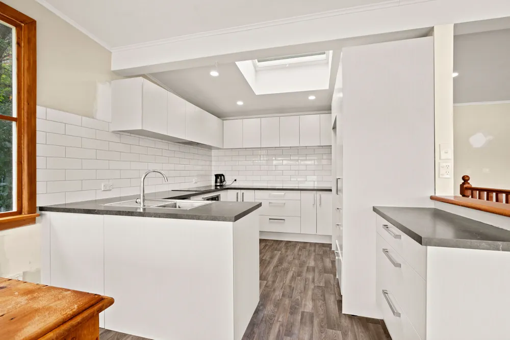 Photos of 8 Bayview Road