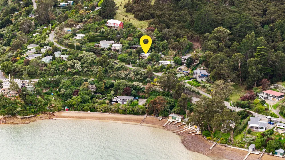 Photos of 8 Bayview Road