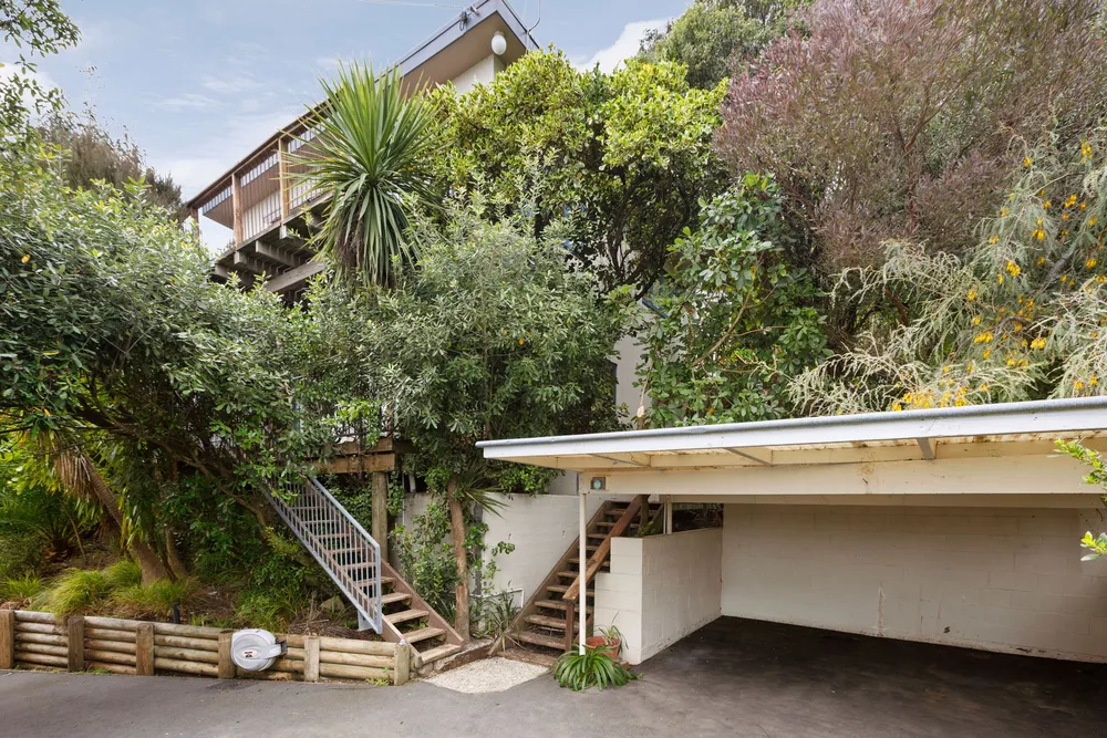 Photos of 8 Bayview Road