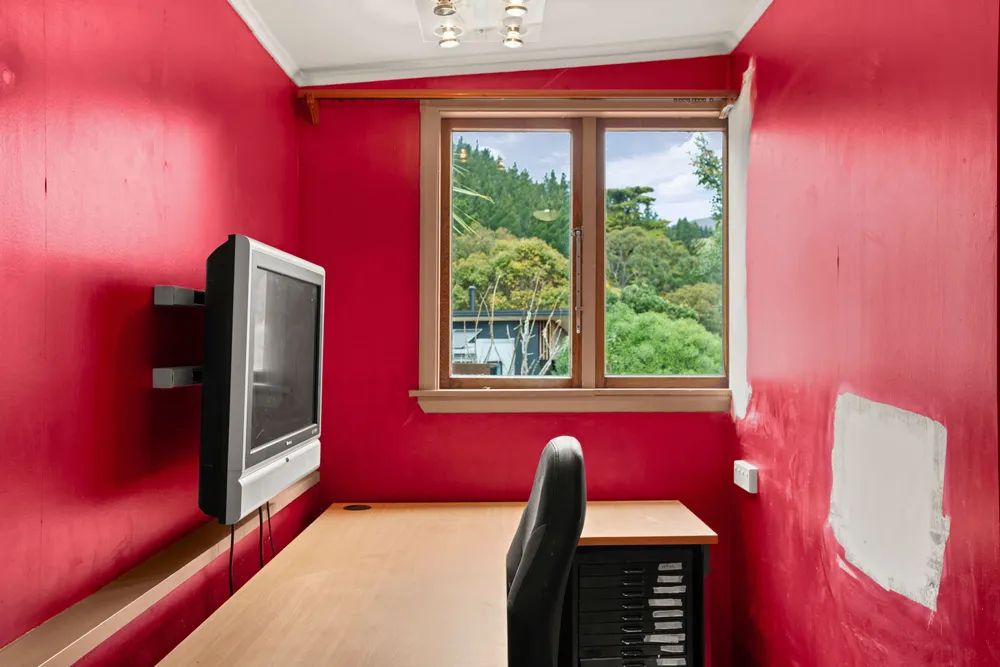 Photos of 8 Bayview Road