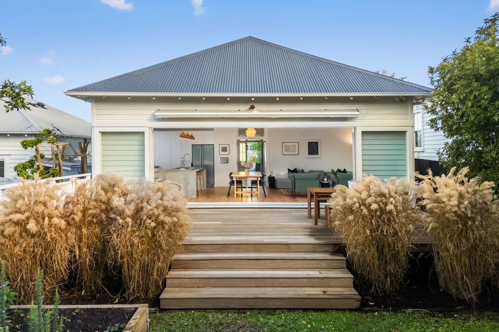 Photos of 41 Sherwood Avenue