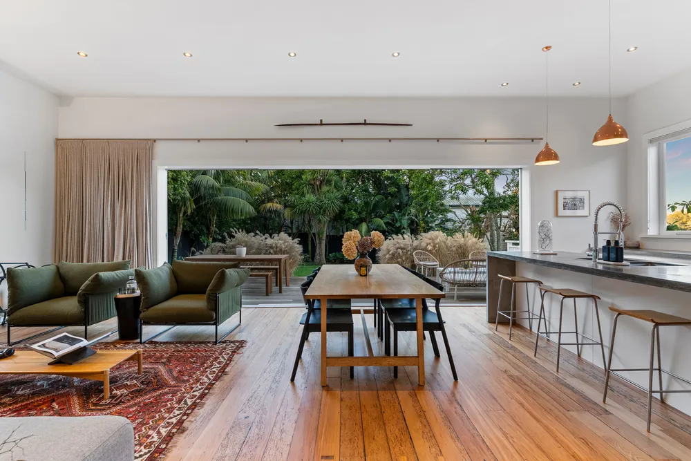 Photos of 41 Sherwood Avenue