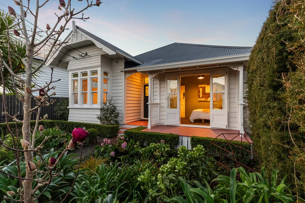 Photos of 41 Sherwood Avenue