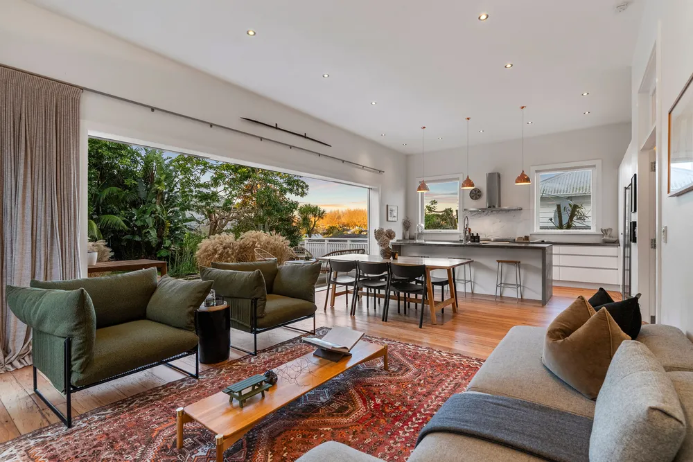 Photos of 41 Sherwood Avenue