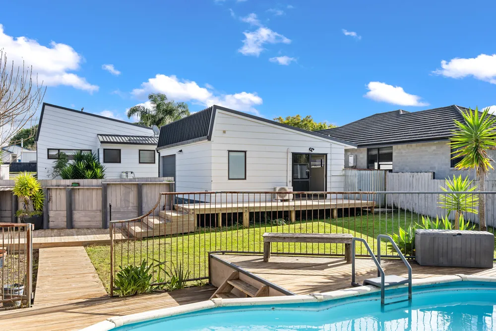 Photos of 69 Mackesy Road