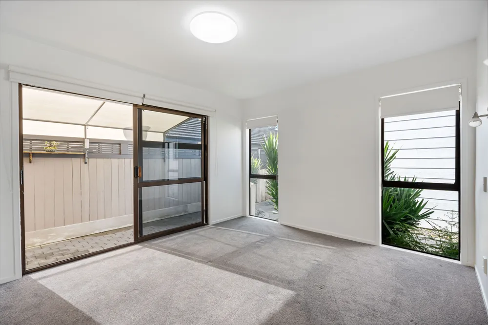 Photos of 69 Mackesy Road
