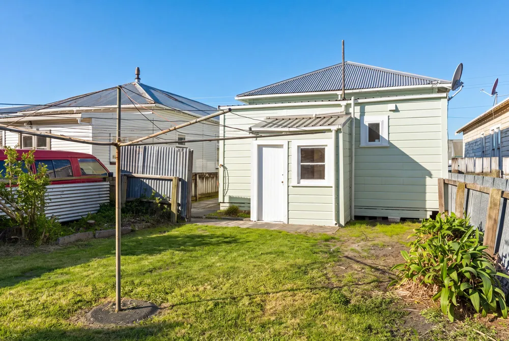Photos of 204 Kahutia Street