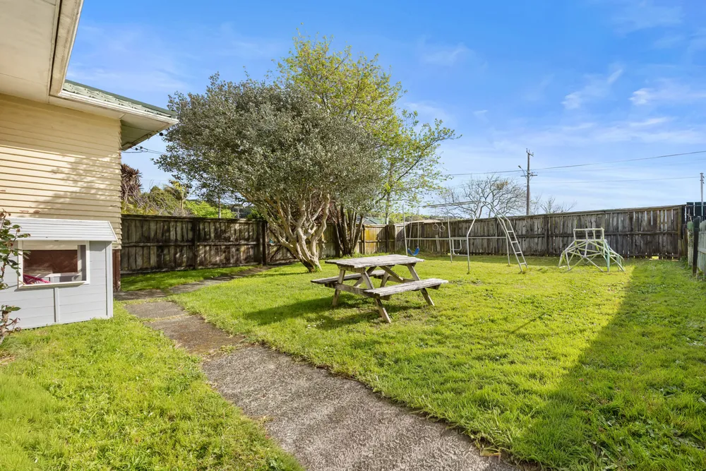 Photos of 108 Ruawai Road