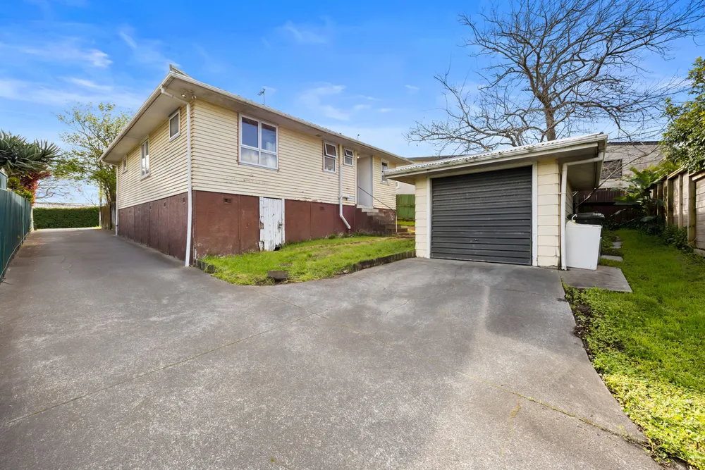Photos of 108 Ruawai Road