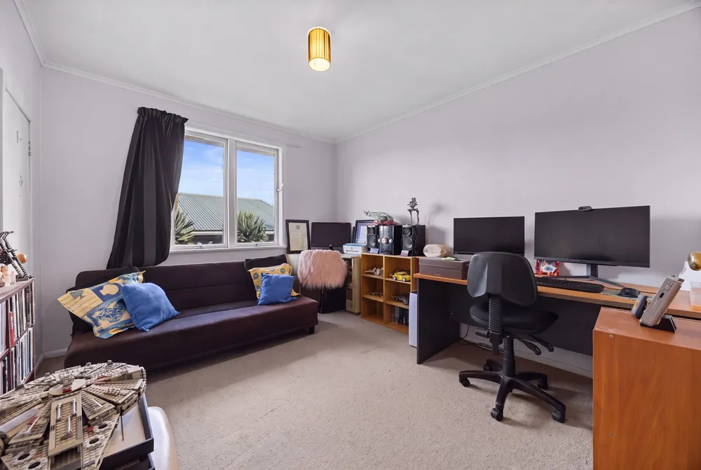 Photos of 108 Ruawai Road