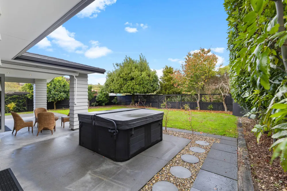Photos of 72 Jellicoe Drive