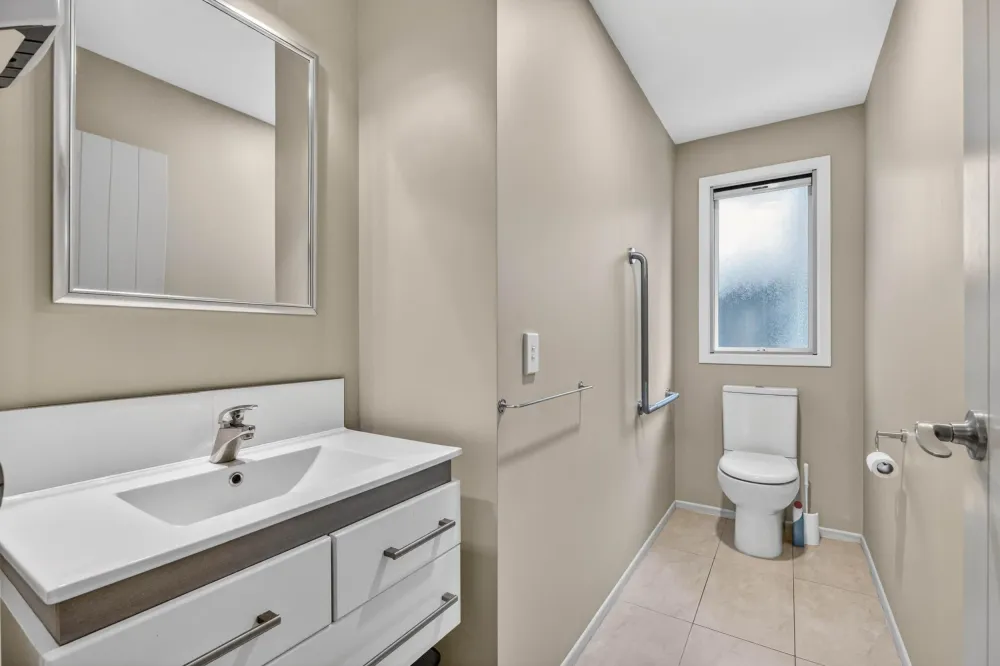 Photos of 72 Jellicoe Drive