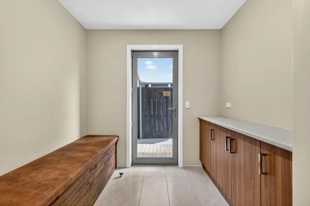 Photos of 72 Jellicoe Drive