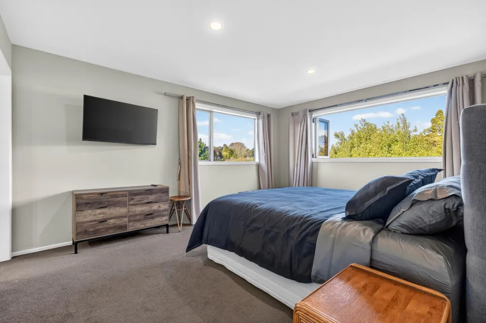 Photos of 72 Jellicoe Drive