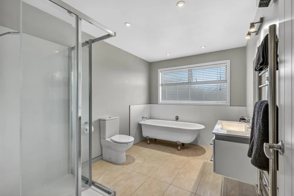 Photos of 72 Jellicoe Drive