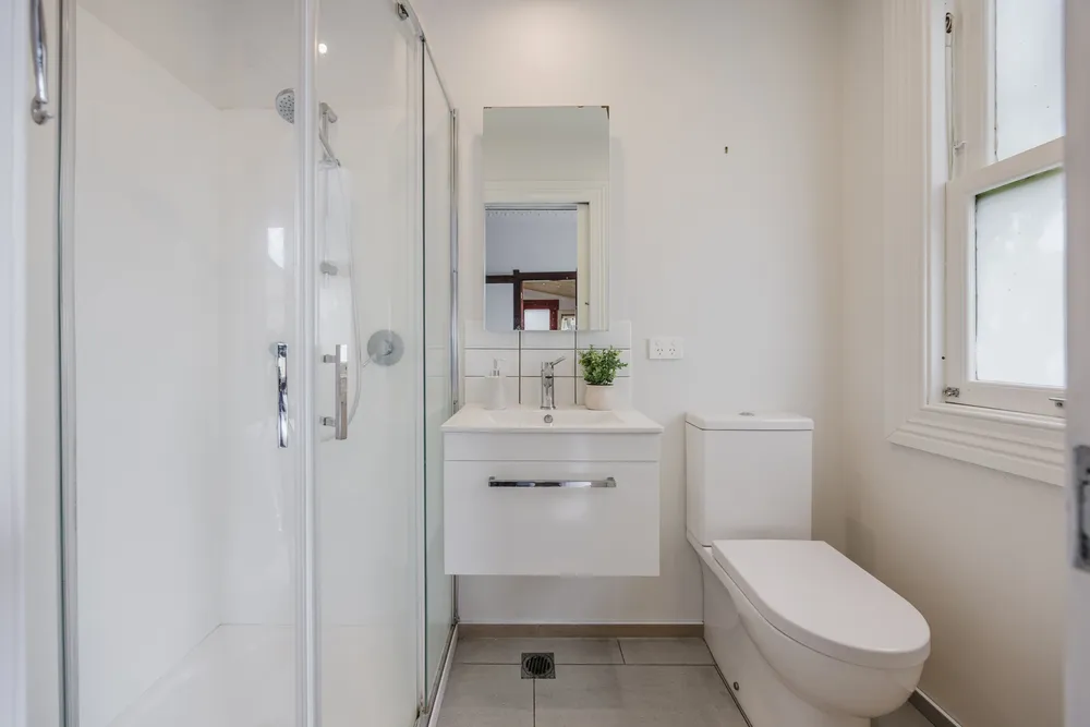 Photos of 17 Blockhouse Bay Road
