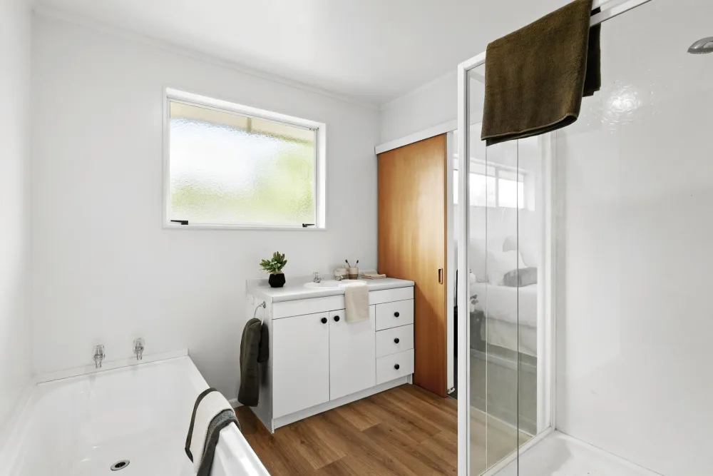 Photos of 49A William Street