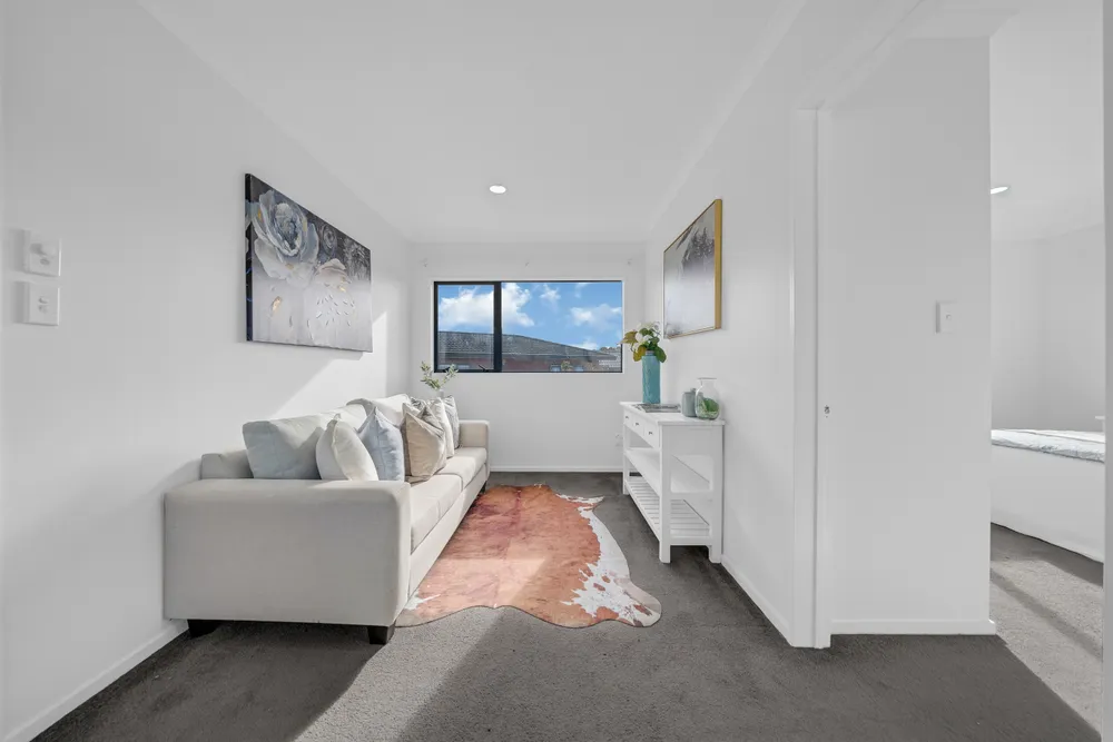 Photos of 2/12 Solana Court