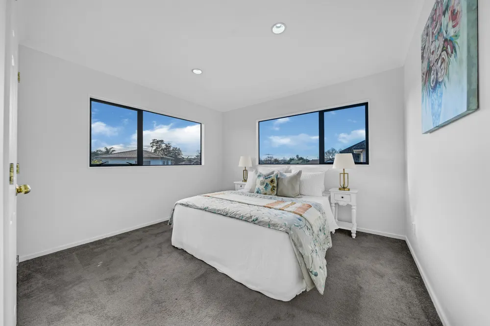 Photos of 2/12 Solana Court
