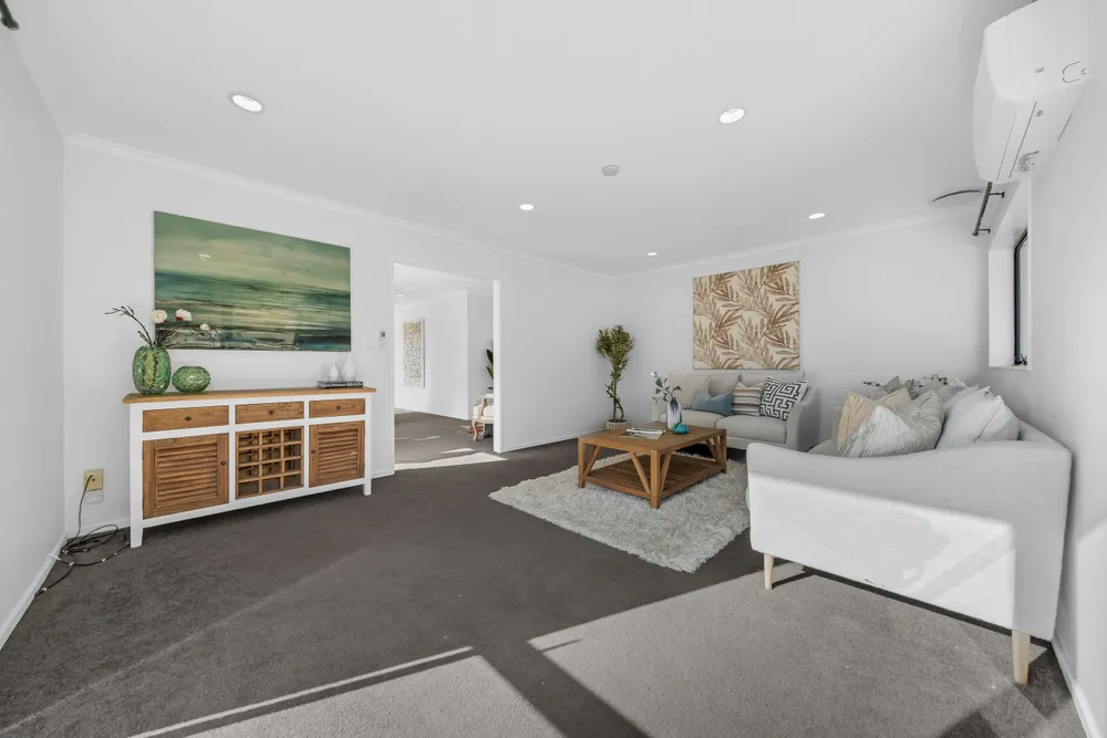 Photos of 2/12 Solana Court