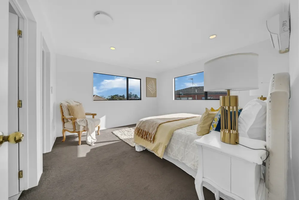 Photos of 2/12 Solana Court