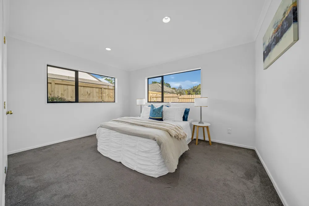Photos of 2/12 Solana Court